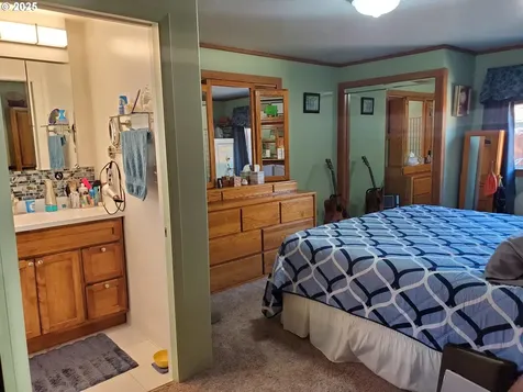 1911 15th Street Baker City OR 97814