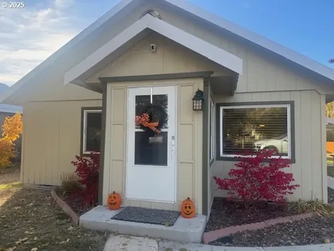 1911 15th Street Baker City OR 97814