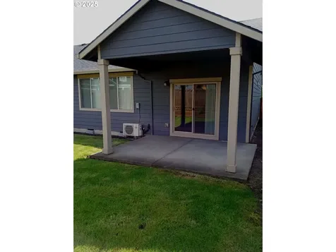 875 Julie Lane Molalla OR 97038