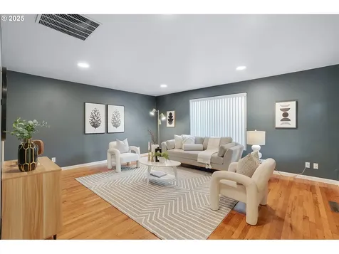 15614 SE Caruthers Court Portland OR 97233