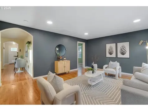 15614 SE Caruthers Court Portland OR 97233