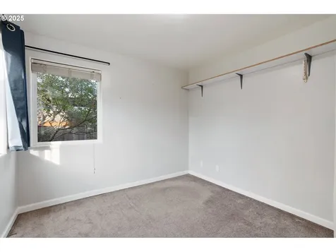 15614 SE Caruthers Court Portland OR 97233
