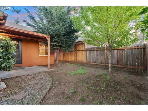 15614 SE Caruthers Court Portland OR 97233