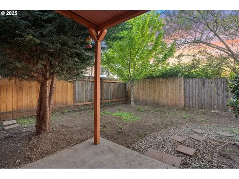 15614 SE Caruthers Court Portland OR 97233
