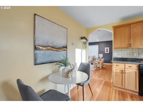 15614 SE Caruthers Court Portland OR 97233