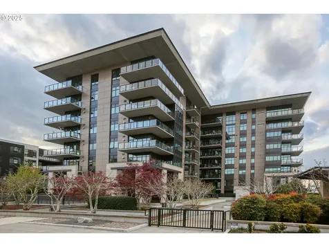 1830 NW Riverscape Street Portland OR 97209