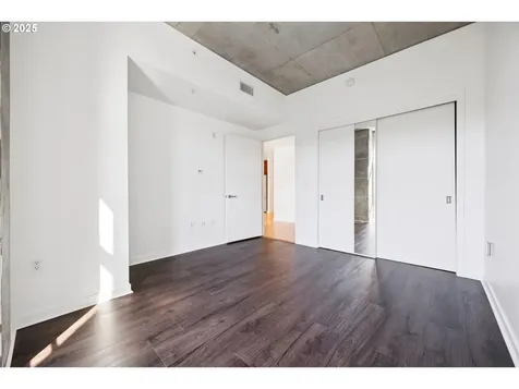 1830 NW Riverscape Street Portland OR 97209