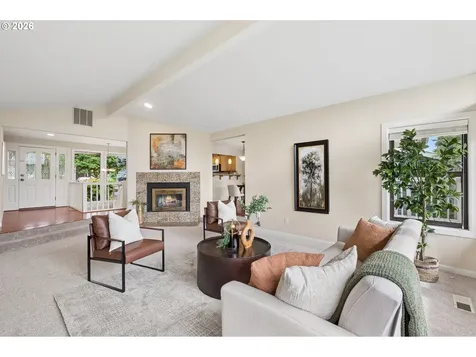 19142 Suncrest Drive West Linn OR 97068