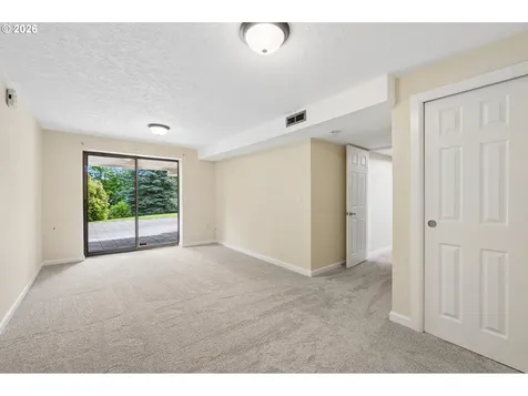 19142 Suncrest Drive West Linn OR 97068