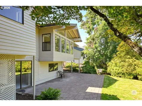 19142 Suncrest Drive West Linn OR 97068