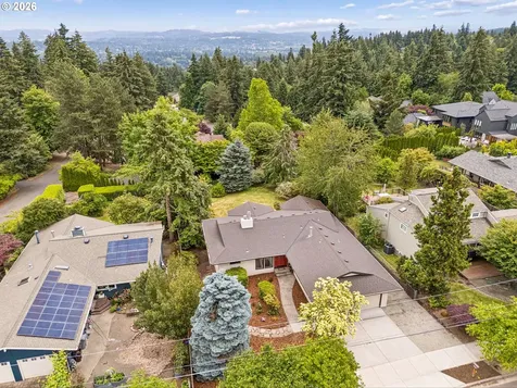 19142 Suncrest Drive West Linn OR 97068