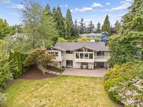19142 Suncrest Drive West Linn OR 97068