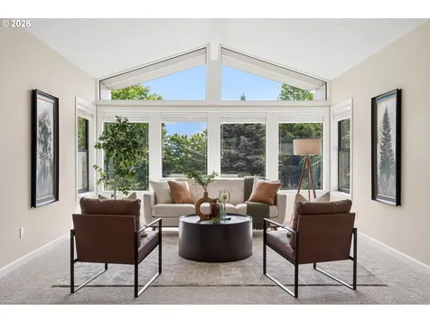 19142 Suncrest Drive West Linn OR 97068