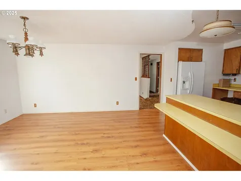 677 Laksonen Loop Springfield OR 97478