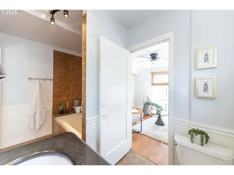 125 NE 80th Avenue Portland OR 97213