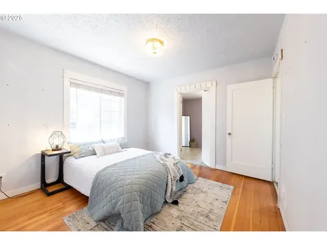 125 NE 80th Avenue Portland OR 97213