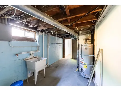 125 NE 80th Avenue Portland OR 97213