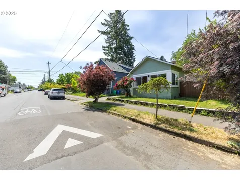 125 NE 80th Avenue Portland OR 97213