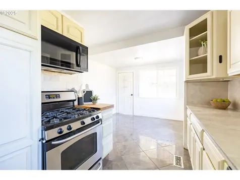 125 NE 80th Avenue Portland OR 97213
