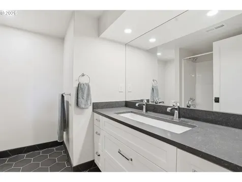 1720 NE 25th Avenue Portland OR 97212