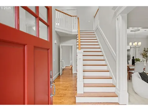 1206 NW Mayfield Road Portland OR 97229