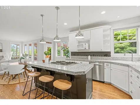 1206 NW Mayfield Road Portland OR 97229