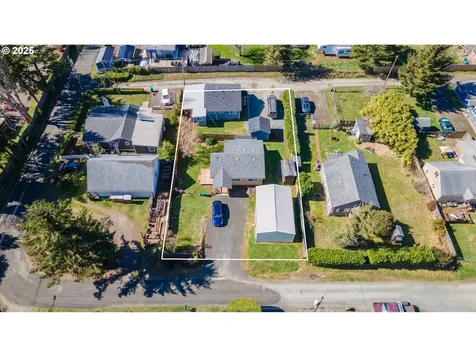 2145 25th Street Coos Bay OR 97420