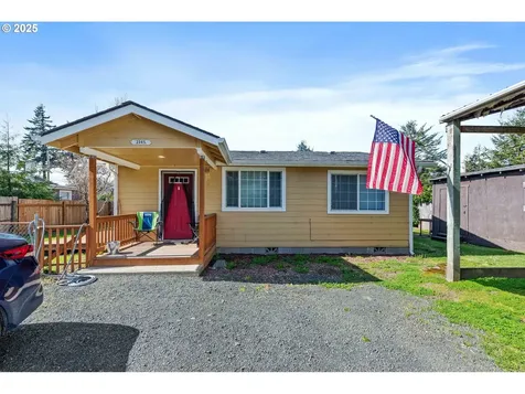 2145 25th Street Coos Bay OR 97420