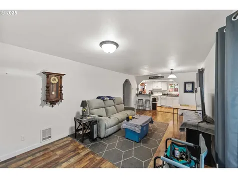 2145 25th Street Coos Bay OR 97420