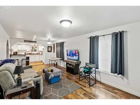 2145 25th Street Coos Bay OR 97420