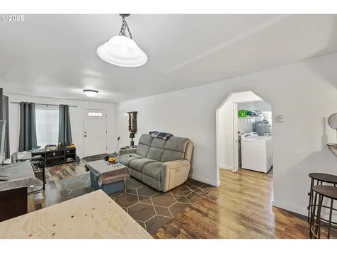 2145 25th Street Coos Bay OR 97420