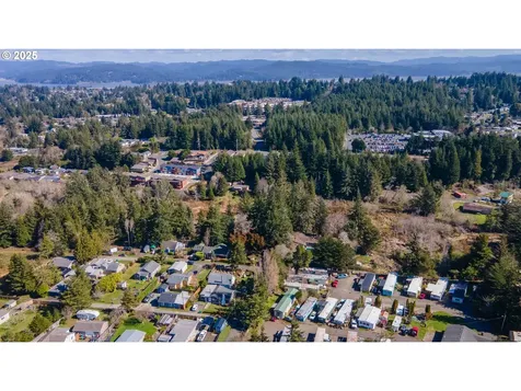 2145 25th Street Coos Bay OR 97420