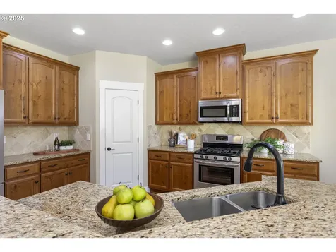 2507 NW 150th Way Vancouver WA 98685