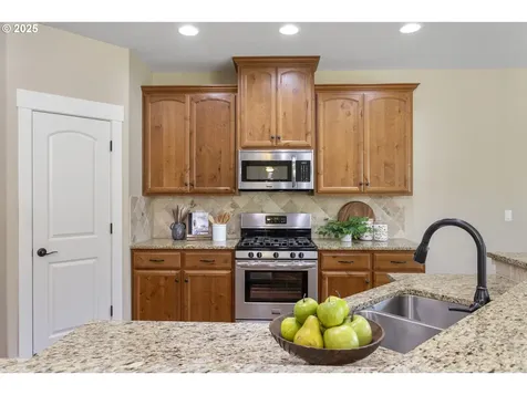 2507 NW 150th Way Vancouver WA 98685