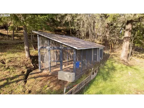 270 Sabrina Lane Winston OR 97496