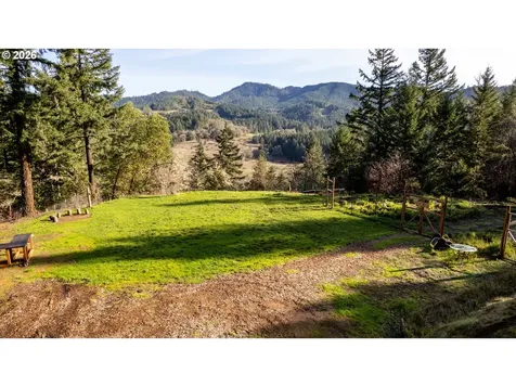 270 Sabrina Lane Winston OR 97496