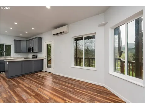 270 Sabrina Lane Winston OR 97496