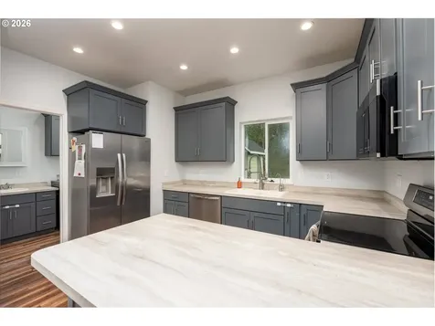 270 Sabrina Lane Winston OR 97496