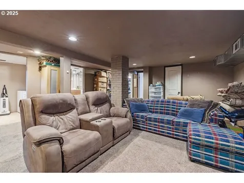 2043 Melrose Street Klamath Falls OR 97601