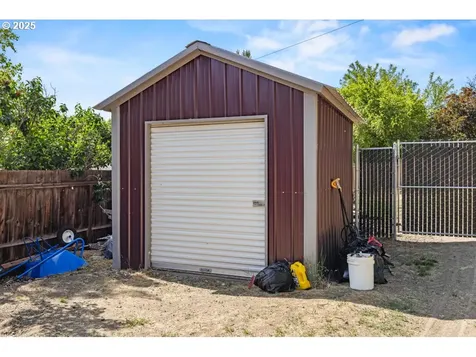 2043 Melrose Street Klamath Falls OR 97601