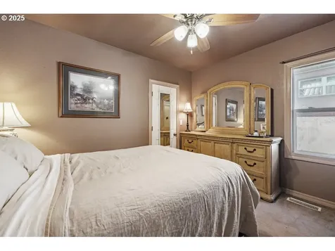 2043 Melrose Street Klamath Falls OR 97601