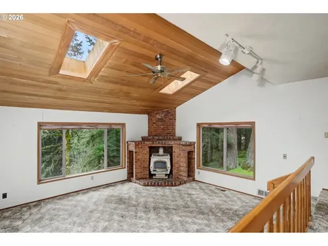 6683 Indian Springs Road NE Scotts Mills OR 97375