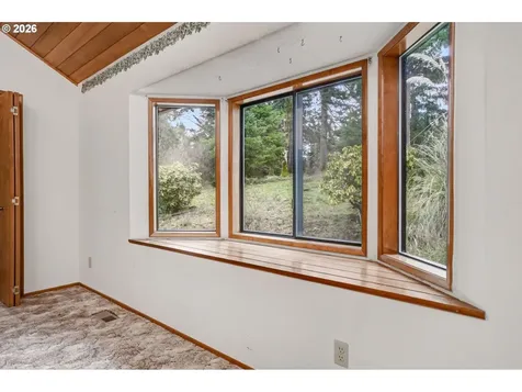 6683 Indian Springs Road NE Scotts Mills OR 97375