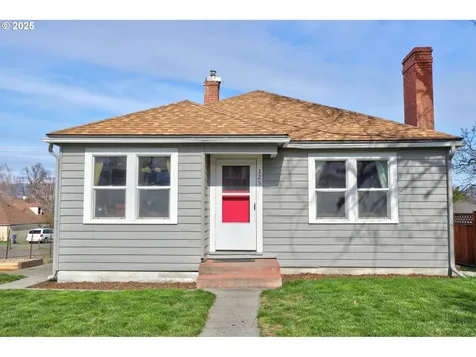 325 E 11th Street The Dalles OR 97058