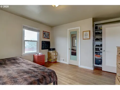 325 E 11th Street The Dalles OR 97058