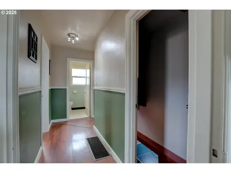 325 E 11th Street The Dalles OR 97058