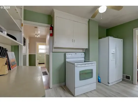 325 E 11th Street The Dalles OR 97058