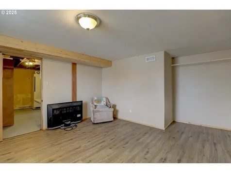 325 E 11th Street The Dalles OR 97058