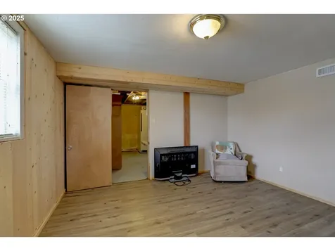 325 E 11th Street The Dalles OR 97058