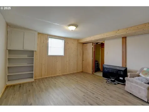 325 E 11th Street The Dalles OR 97058